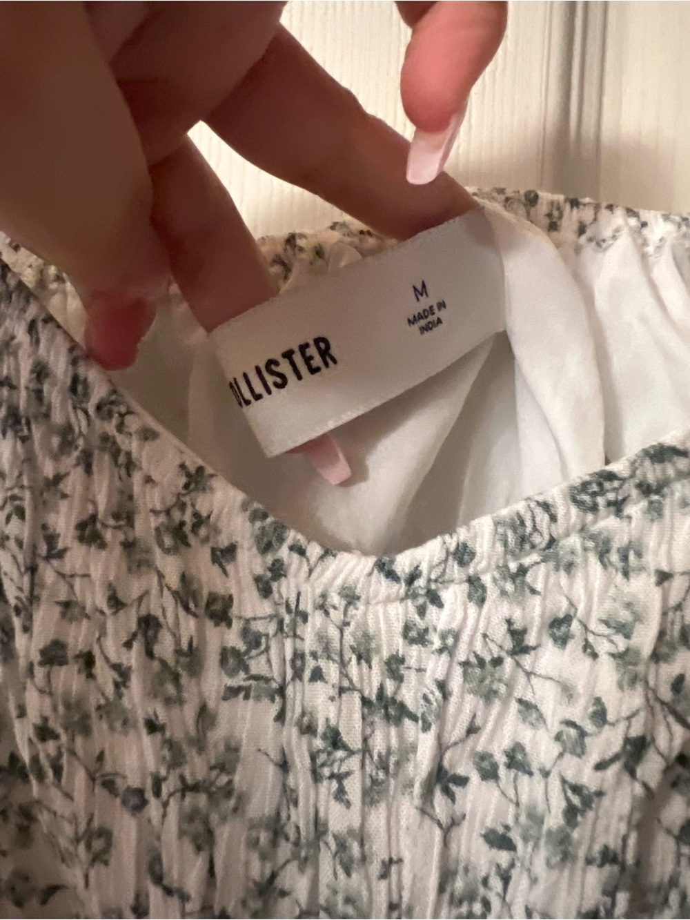 Hollister White Floral Smocked Peplum Top - Picture 3 of 3